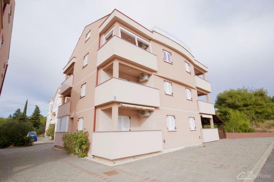 Apartments Dakovic Пакоштане Екстер'єр фото